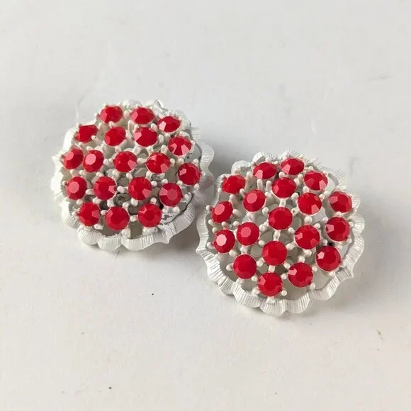 Vintage 50s/60s Red Bouquet Clip-on Earrings - Picture 1 of 7